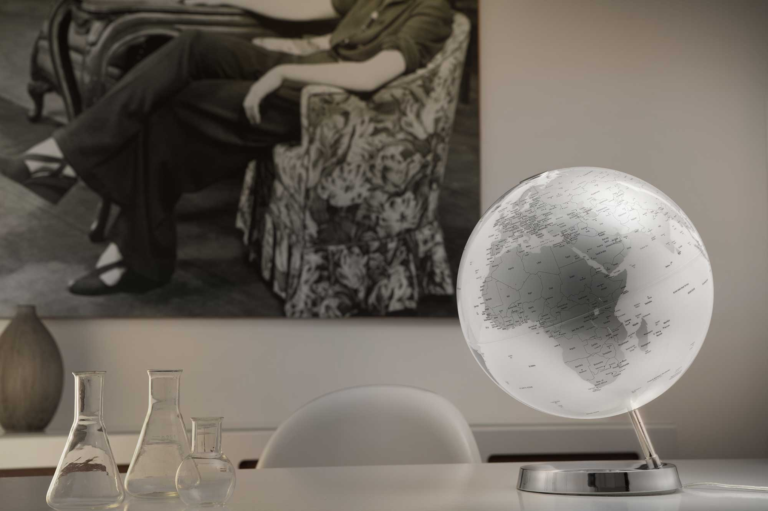 Design-Leuchtglobus Atmosphere Light & Colour Chrome